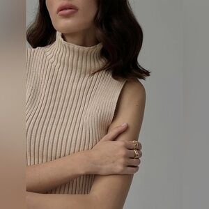 051. Commense Minimalist Mock Neck Rib Tank Top XS